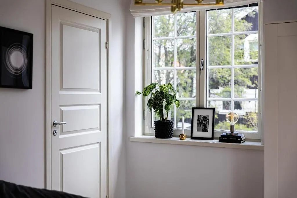 Beautiful And Modern Accommodation Near Stockholm City Apartment