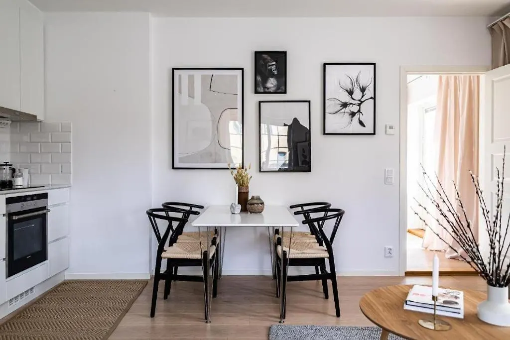 Beautiful And Modern Accommodation Near Stockholm City contacts
