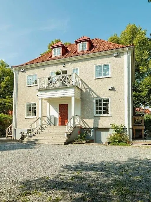 Beautiful And Modern Accommodation Near Stockholm City